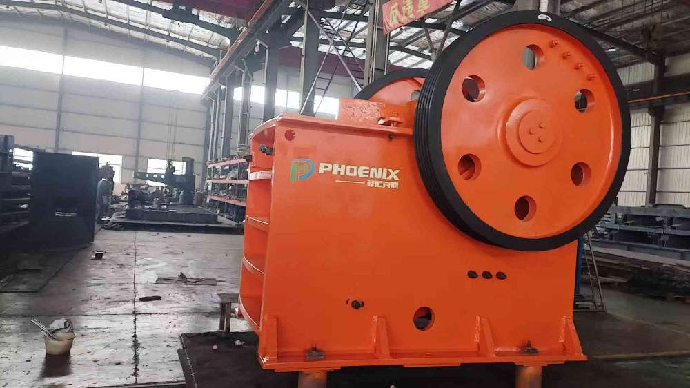 PE600×900颚式破碎机